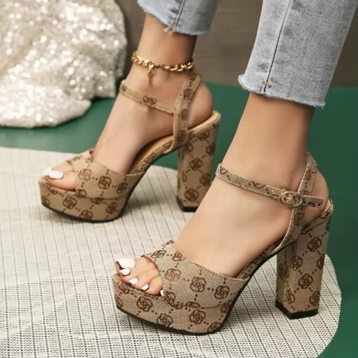 Hot-selling Women's Shoes 2025 New Thick-heeled Waterproof Platform High-heeled Sandals Apricot High-heeled Shoes